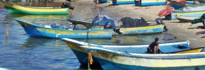38_Gaza_beach_fisherboats